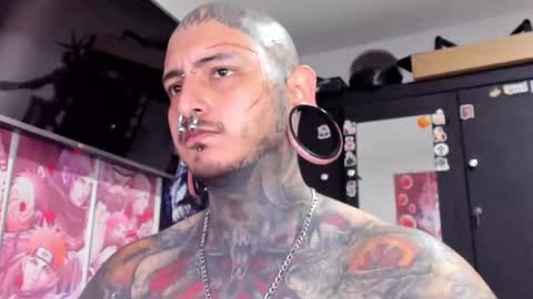    online show from December 8, 6:39 pm