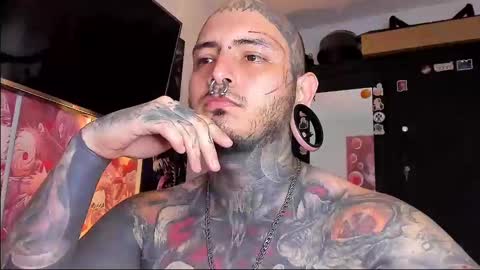    online show from February 1, 6:40 pm