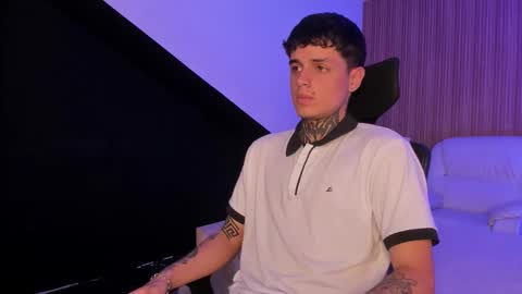 declan_fox online show from October 11, 1:04 pm