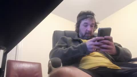 Snapshot of deeznutz343 chatting on December 7, 1:26 am Deez Nutz online show from December 7, 1:26 am