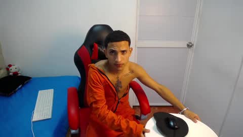 deiv2_ online show from November 1, 4:16 am