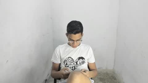 deivi_colins online show from October 25, 2:46 am