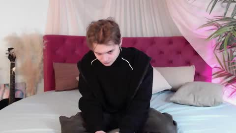 demianenglen online show from November 22, 8:30 pm