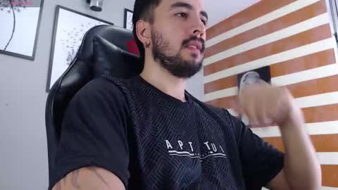 Demon Salvatore online show from November 3, 1:32 am