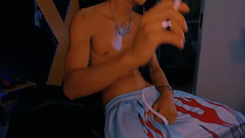 Snapshot of demonkush_ chatting on January 7, 9:25 pm DemonKush online show from January 7, 9:25 pm