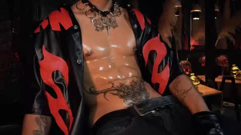 Snapshot of demonkush_ chatting on September 10, 7:07 am DemonKush online show from September 10, 7:07 am