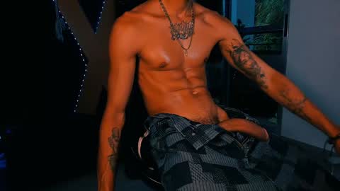 Snapshot of demonkush_ chatting on January 12, 9:19 pm DemonKush online show from January 12, 9:19 pm
