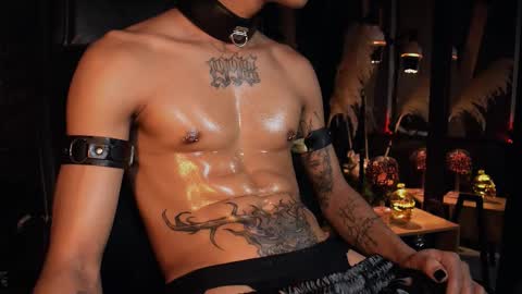 Snapshot of demonkush_ chatting on September 11, 7:40 am DemonKush online show from September 11, 7:40 am