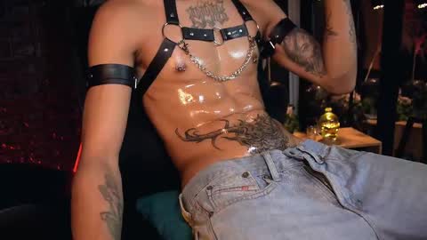 Snapshot of demonkush_ chatting on September 14, 11:23 am DemonKush online show from September 14, 11:23 am