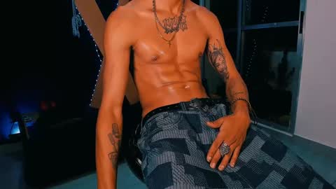 Snapshot of demonkush_ chatting on January 12, 9:19 am DemonKush online show from January 12, 9:19 am