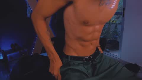 Snapshot of demonkush_ chatting on January 8, 9:23 pm DemonKush online show from January 8, 9:23 pm