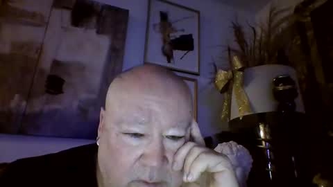 denboisvin2043 online show from December 18, 11:45 am