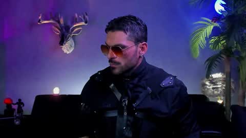 dennis_cox_ online show from March 21, 7:23 am