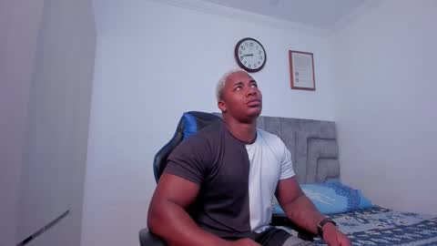 Snapshot of deonjhonson chatting on January 8, 1:42 am deon jhonson online show from January 8, 1:42 am