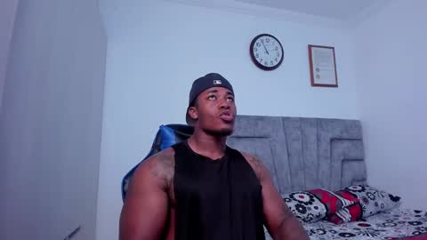 Snapshot of deonjhonson chatting on December 6, 3:55 pm deon jhonson online show from December 6, 3:55 pm