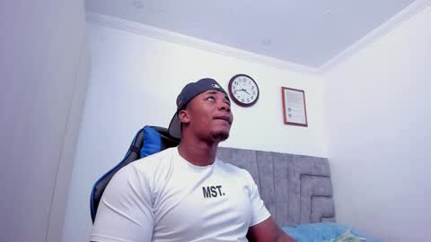 Snapshot of deonjhonson chatting on January 31, 8:43 am deon jhonson online show from January 31, 8:43 am