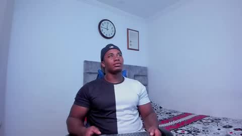 Snapshot of deonjhonson chatting on December 5, 4:45 pm deon jhonson online show from December 5, 4:45 pm