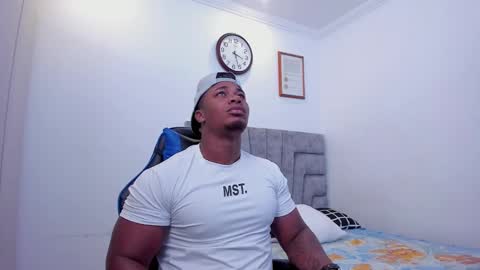 Snapshot of deonjhonson chatting on February 12, 8:27 am deon jhonson online show from February 12, 8:27 am