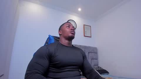 Snapshot of deonjhonson chatting on February 22, 10:26 pm deon jhonson online show from February 22, 10:26 pm