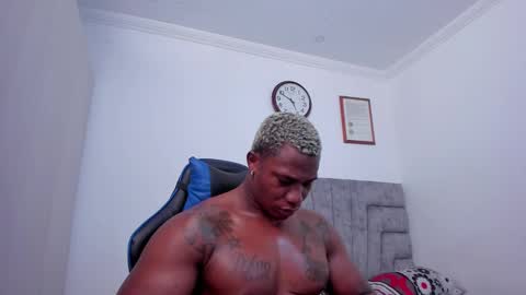 Snapshot of deonjhonson chatting on January 28, 9:50 pm deon jhonson online show from January 28, 9:50 pm