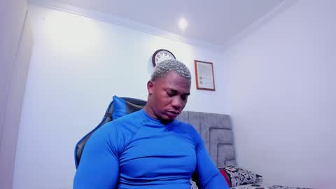 Snapshot of deonjhonson chatting on January 22, 8:29 am deon jhonson online show from January 22, 8:29 am