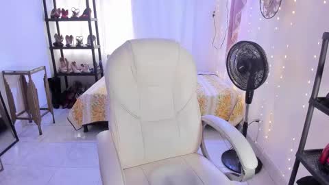 Dereck Boy online show from October 10, 9:18 pm