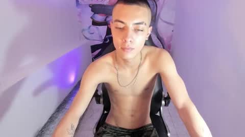 Dereck Boy online show from November 4, 10:00 pm