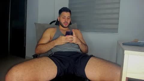 dereckhardd online show from March 26, 12:15 am