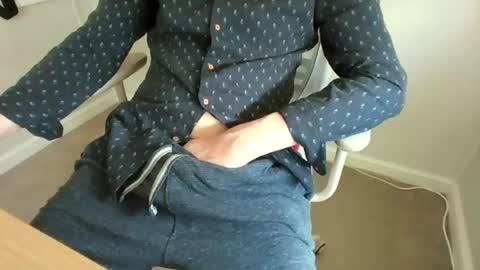 derelictguy online show from June 12, 3:10 pm