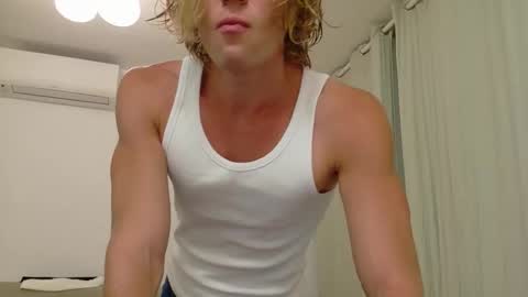 desaad_98 online show from September 18, 9:06 pm