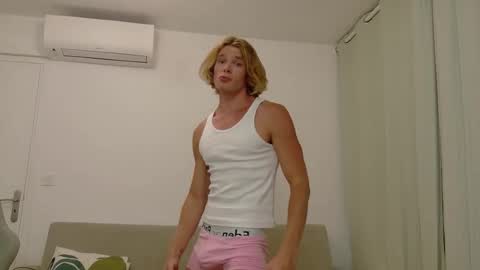 desaad_98 online show from September 26, 9:12 pm