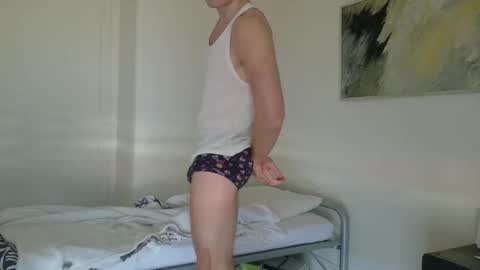 desaad_98 online show from March 8, 9:13 am