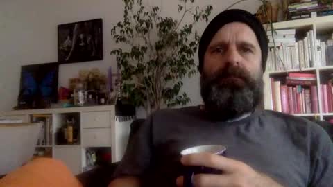 Snapshot of devil_dark_berlin chatting on December 4, 10:02 am ooo Devil Dark ooo online show from December 4, 10:02 am