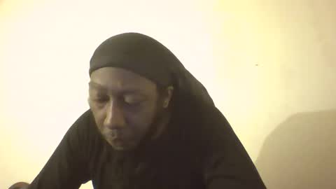 Myles Moore online show from March 3, 5:59 am