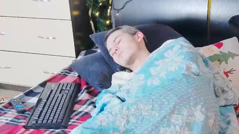 devin_ho online show from December 15, 6:40 am