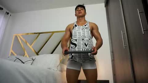 Snapshot of devin_hunter chatting on February 25, 7:47 pm Devin Hunter online show from February 25, 7:47 pm