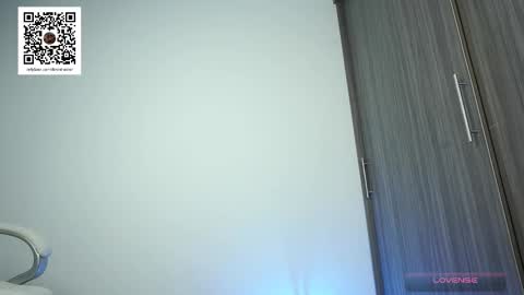 Devin Hunter online show from January 12, 12:36 am