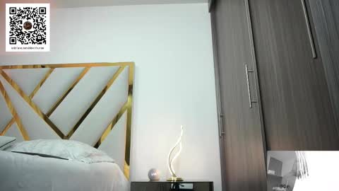 Devin Hunter online show from October 25, 11:50 pm