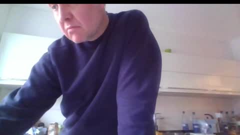 Snapshot of devon_nite chatting on December 12, 9:08 am Devon online show from December 12, 9:08 am