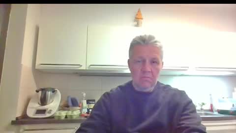 Snapshot of devon_nite chatting on February 12, 12:27 am Devon online show from February 12, 12:27 am