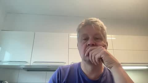 Snapshot of devon_nite chatting on September 19, 6:36 am Devon online show from September 19, 6:36 am
