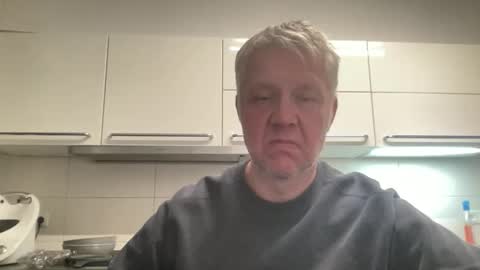 Snapshot of devon_nite chatting on September 15, 10:33 pm Devon online show from September 15, 10:33 pm