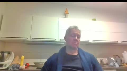 Snapshot of devon_nite chatting on December 21, 1:15 am Devon online show from December 21, 1:15 am