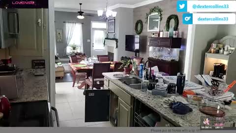 Snapshot of dextercollins chatting on January 14, 6:49 pm Dextercollins online show from January 14, 6:49 pm