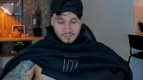 JULIAN online show from April 26, 11:12 pm