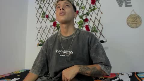 Snapshot of deyvis_taylor chatting on September 29, 2:35 pm deyvis online show from September 29, 2:35 pm