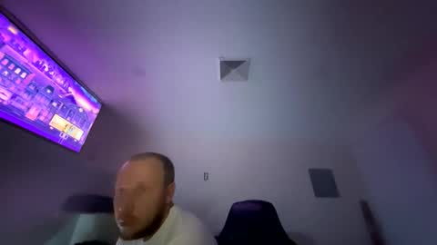 deznuts130 online show from March 6, 5:14 am