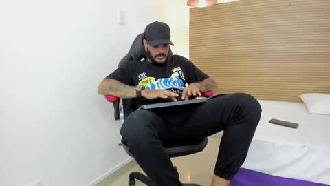 dhaian online show from October 7, 8:24 pm