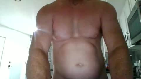 Snapshot of diamondchuck73 chatting on February 26, 1:19 pm Diamondchuck73 online show from February 26, 1:19 pm