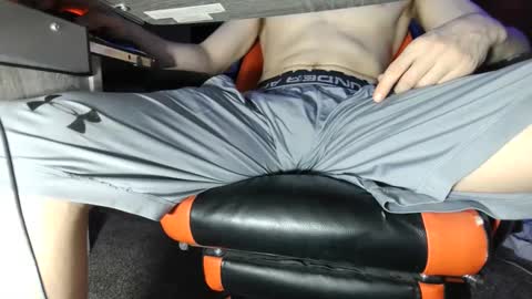 Dick And Muscle online show from December 11, 1:28 am